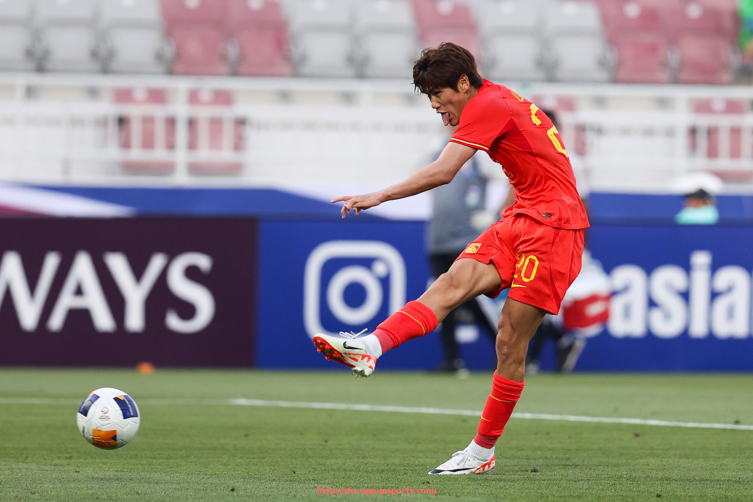 江南体育APP下载-英超非洲球员前锋表现及其对球队战术的贡献